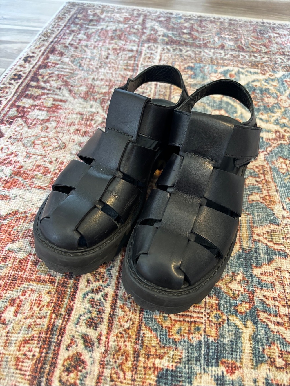 Women’s Black Leather Fisherman Sandals